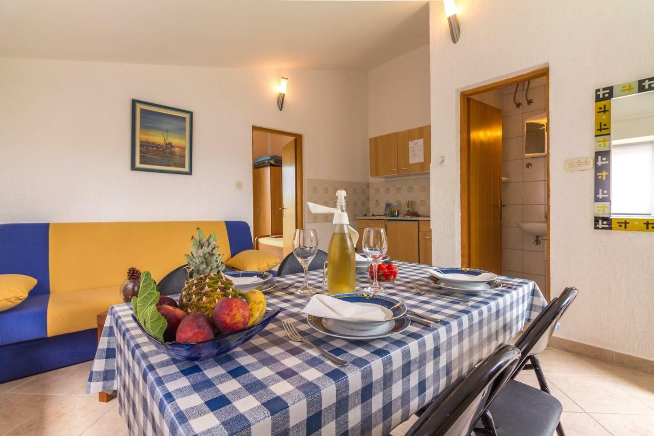 Fisa Apartments วีร์ ภายนอก รูปภาพ